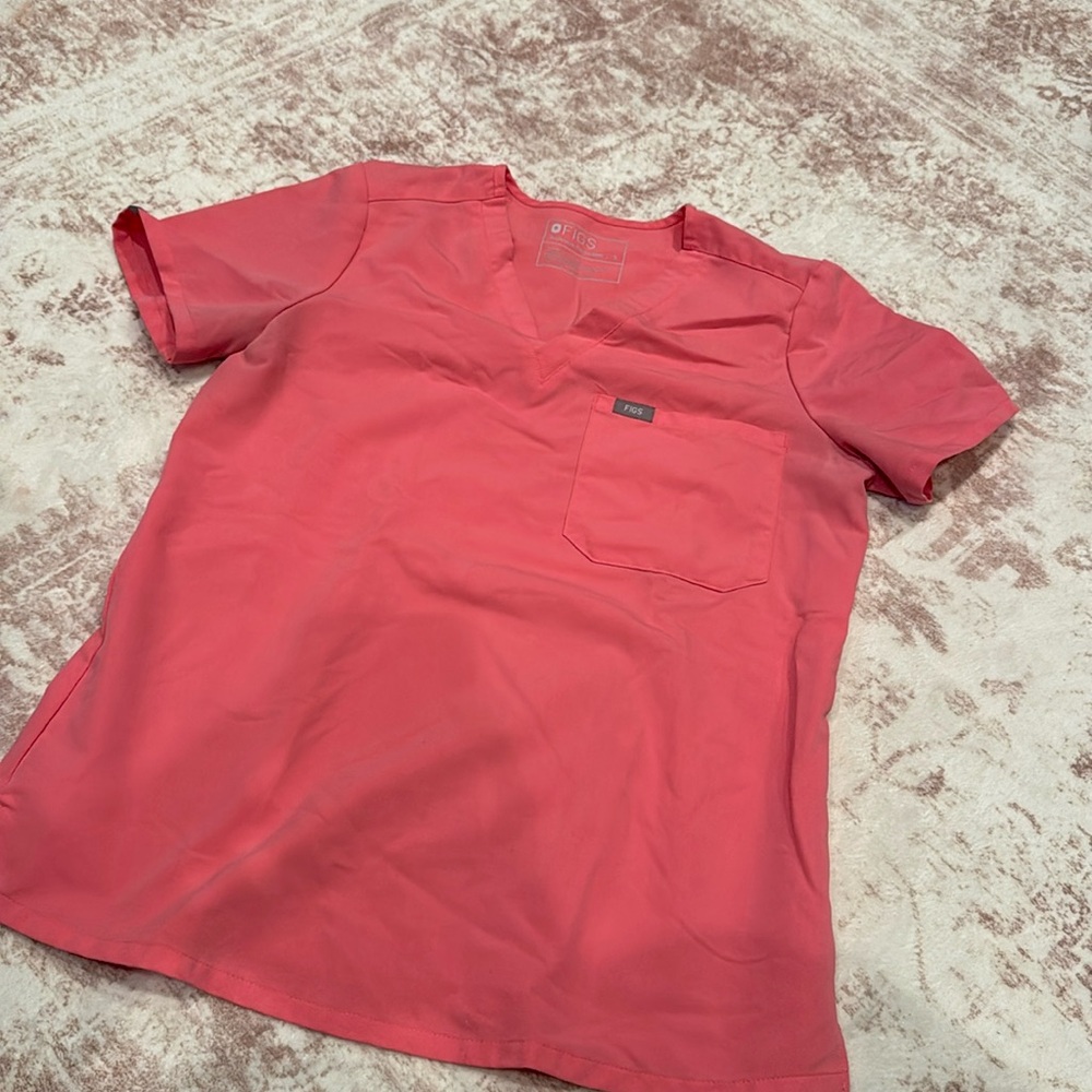 Figs single pocket scrub top